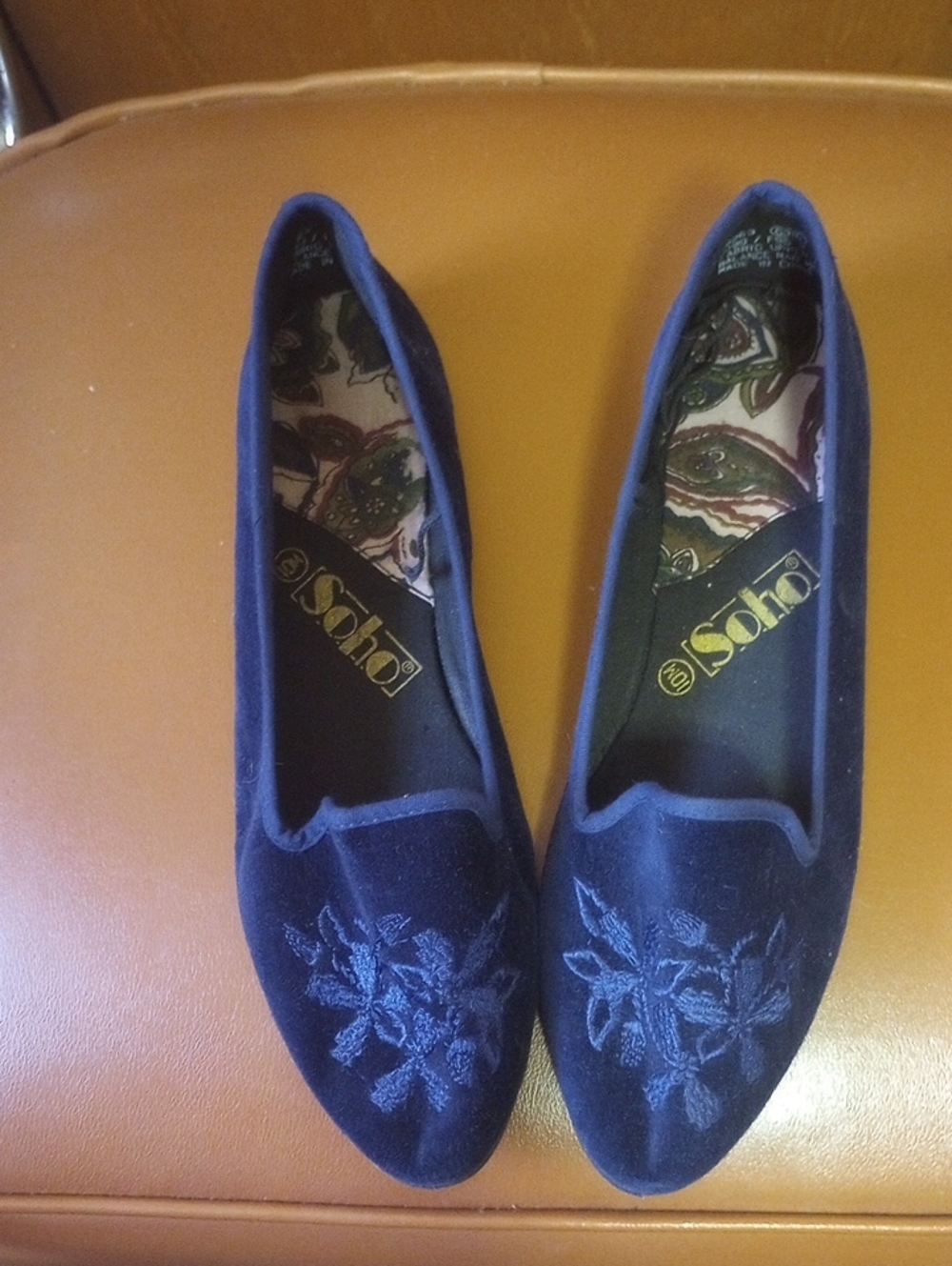 Soho Navy Blue Embroidered Velvet Slip On Floral Fancy Flat Shoes, Size 10 M